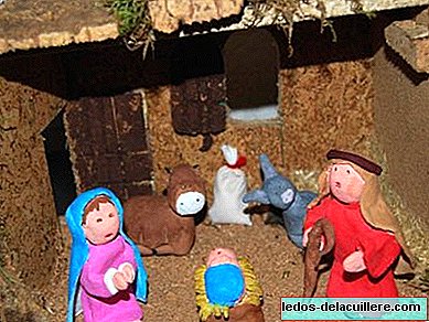 A good idea: make a nativity scene with the children