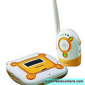 Monitor de bebê com função de discagem telefônica