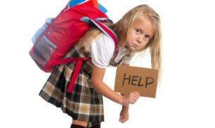 Como as crianças devem carregar a mochila (vídeo)