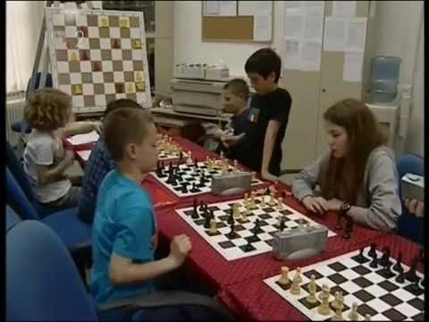 Šah je drevna igra, a ujedno je i edukativno i terapijsko sredstvo za hiperaktivnu djecu i adolescente