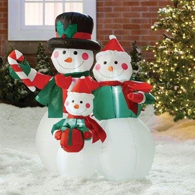 Bonhommes de neige pour décorer la maison à Noël