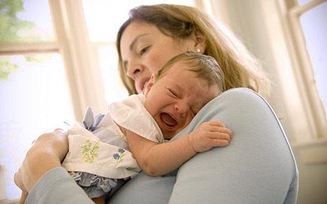 Iemesli, kāpēc jums jāpiedalās mazuļu raudāšanā