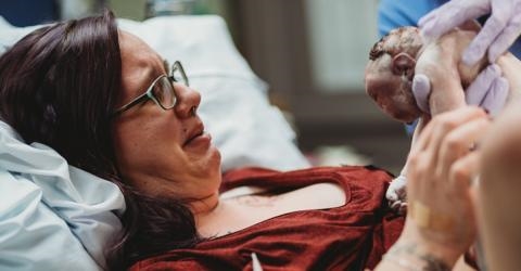 Eine Mutter wird ihr Baby mit Anenzephalie zur Welt bringen, um ihre Organe zu spenden